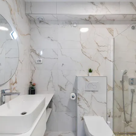 5 Star Luxury Villa78 *