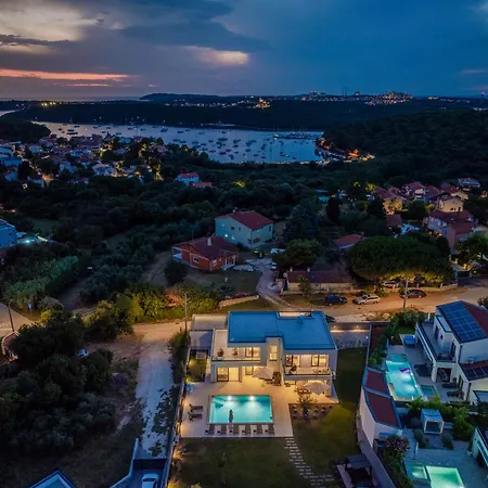 5 Star Luxury Villa78 Vila *