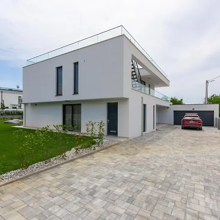 5 Star Luxury Villa78 Vila Banjole