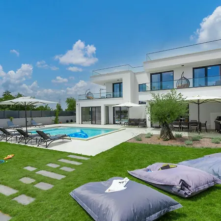5 Star Luxury Villa78 Villa Banjole