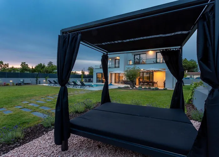 5 Star Luxury Villa78 Villa *