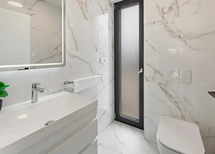 5 Star Luxury Villa78 Villa *