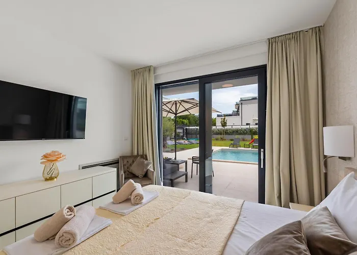 5 Star Luxury Villa78 * Banjole