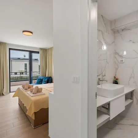 5 Star Luxury Villa78